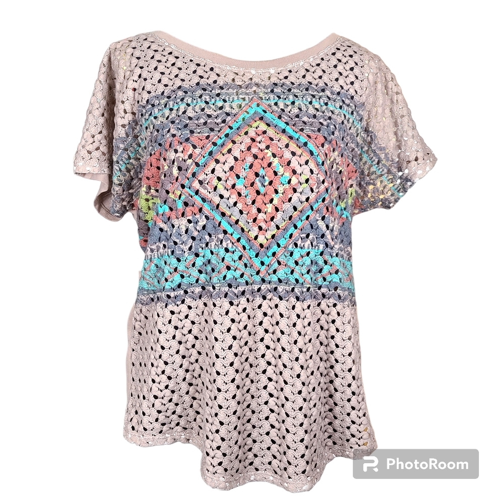 Maurices Size 1X Tan Colorful Aztec Print Crochet Short Sleeve Blouse